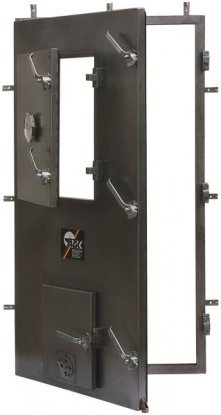 Dvere s rámom pre udiarne